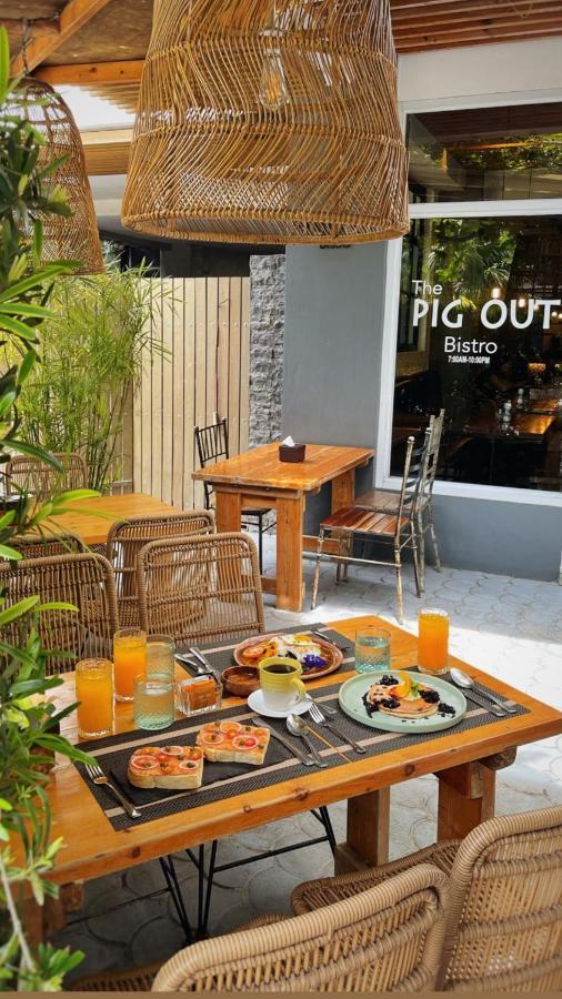 Jony's Boutique 3*